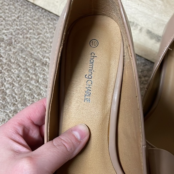 Charming Charlie size 10 4” tan heel with bow detail - Picture 3 of 7